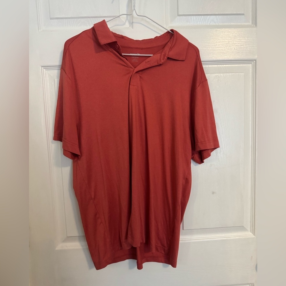 Old Navy Men's Polo in Rich Red Size Large